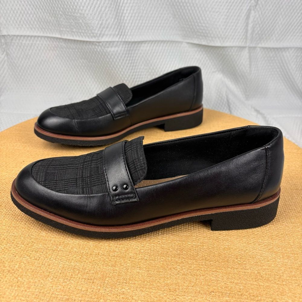 Clarks | Women’s Black Gray Plaid Slip On Preppy Loafers | Size 9.5